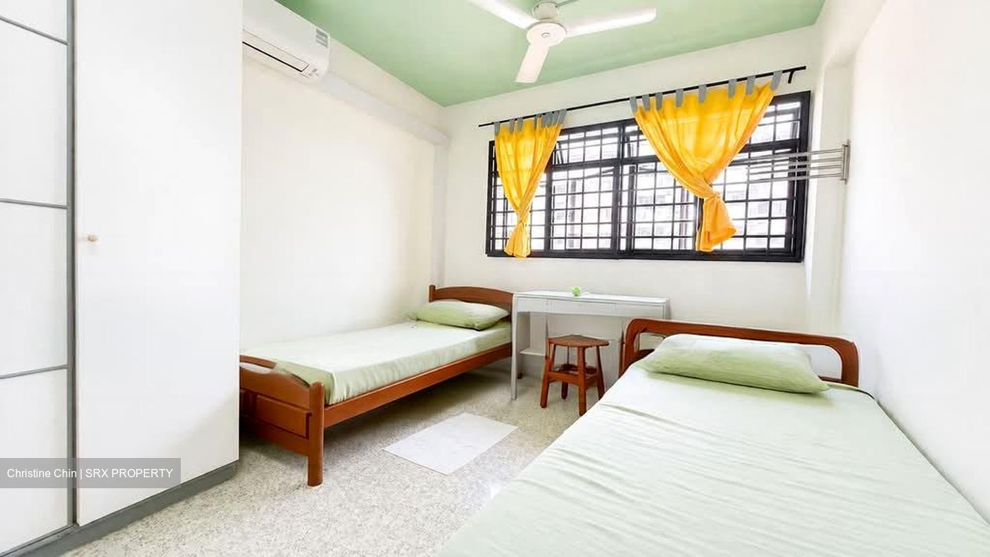 Blk 132 Yio Chu Kang Ville (Ang Mo Kio), HDB 5 Rooms #579212921